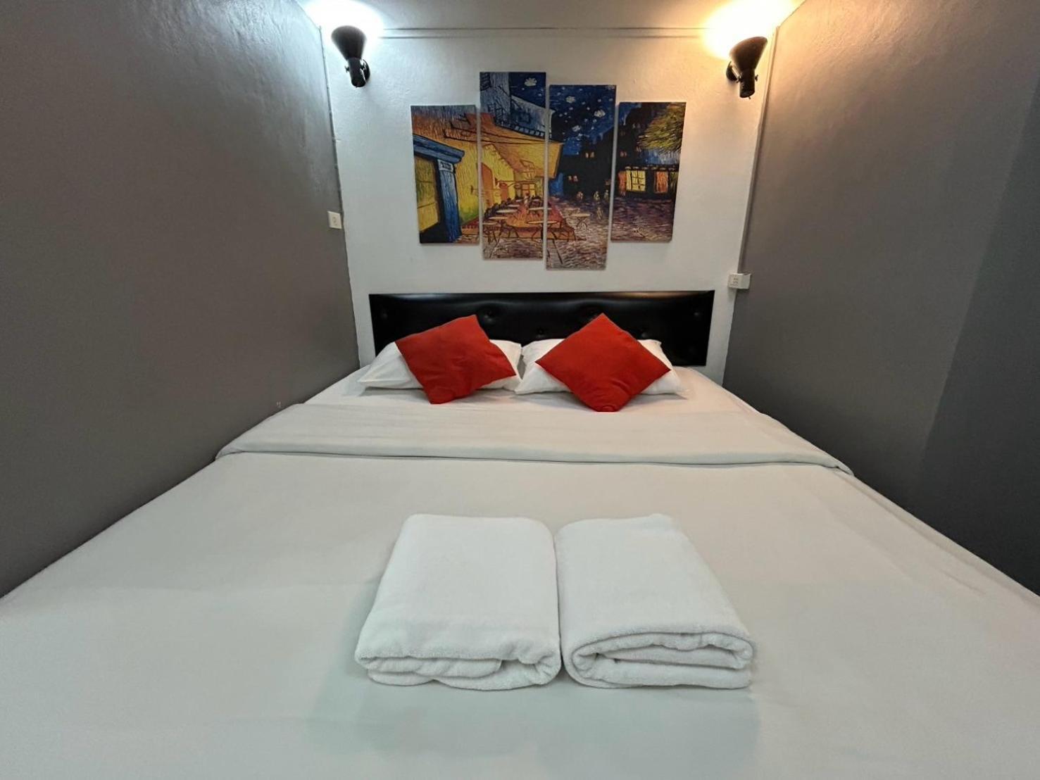 Khaosan Art Hotel Bangkok Extérieur photo